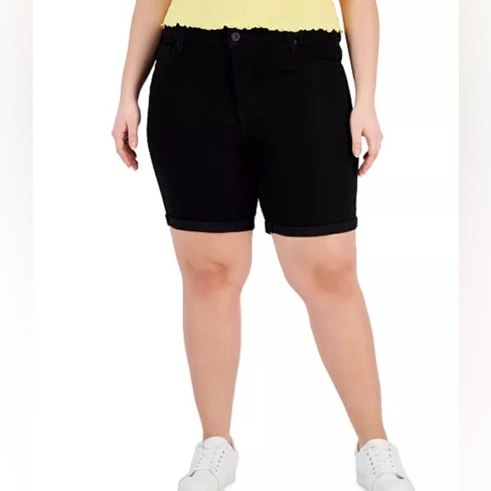 New Celebrity Pink Mid-Rise Bermuda Shorts